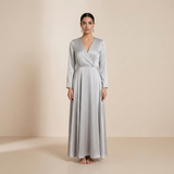 Vestido Maxi de Cetim Prateado Brilhante - Elegante Vestido de Noite de Manga Longa com Cinto